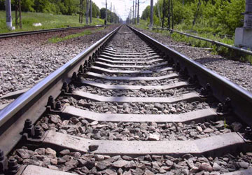 Tội đưa vào sử dụng các phương tiện, thiết bị giao thông đường sắt không bảo đảm an toàn
