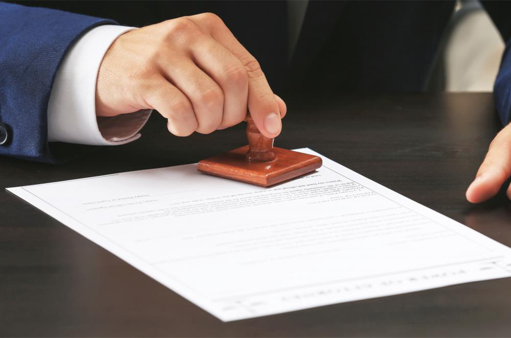 Phạm vi và điều kiện bảo hiểm trách nhiệm nghề nghiệp của công chứng viên