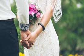 Đăng ký kết hôn mà thiếu vợ hoặc chồng có được giải quyết không? – Luật 24h