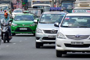 Thủ tục thành lập công ty kinh doanh dịch vụ xe taxi ? – Luật 24H