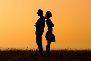 Ly hôn đơn phương ly hôn thuận tình tại tòa án Trường Sa