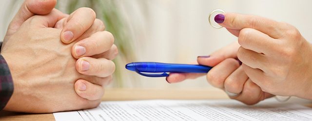 Bán mẫu đơn ly hôn tại huyện Cam Lâm