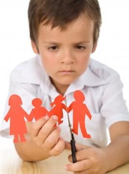 Thủ tục khởi kiện giành quyền nuôi con tại tòa án huyện Văn Bàn