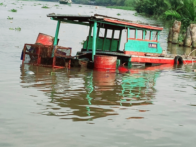 Tội đưa vào sử dụng các phương tiện giao thông đường thủy không bảo đảm an toàn