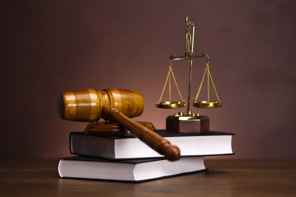 Toà án xét xử khiếu kiện hành chính về hành vi hành chính nào?