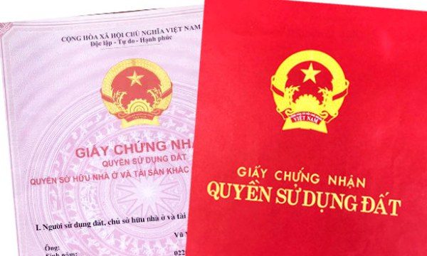 Hợp đồng chuyển nhượng quyền sử dụng đất có phải công chứng không?