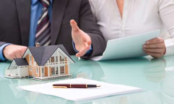 Công chứng hợp đồng mua bán đất cần những giấy tờ gì?