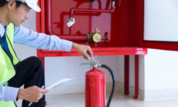 Ban hành và áp dụng tiêu chuẩn, quy chuẩn kỹ thuật về phòng cháy và chữa cháy?