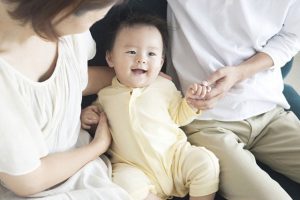 Giấy khai sinh đối với con trong giá thú, con ngoài giá thú khác nhau thế nào?