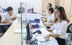 Công chức có bằng sau đại học có được hưởng lương theo bậc mới không