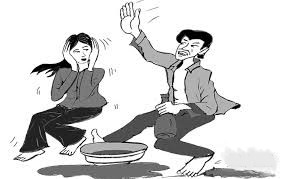 Tố cáo bố vì có hành vi chửi bới, đánh đập mẹ