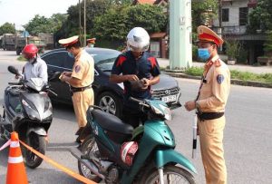 Gây tai nạn cho người ngồi sau xe có phải bồi thường không?