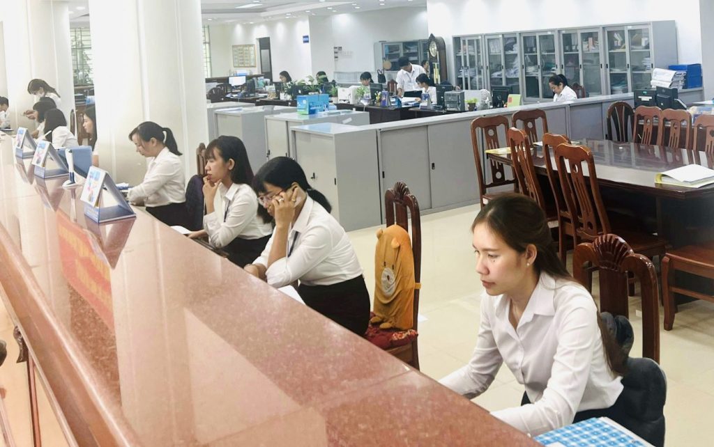 Dịch vụ làm hồ sơ vay vốn ngân hàng tại Huyện Hồng Dân