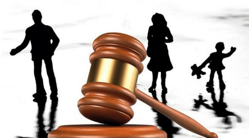 Việc giải quyết ly hôn của Tòa án khi người chồng có con riêng